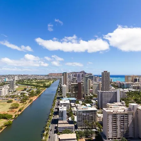 2 Bedroom Penthouse W/Ocean Views-3