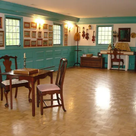 Newport House Bed & Breakfast-3