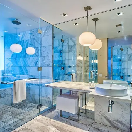 Beautiful High Rise Condo-307-3