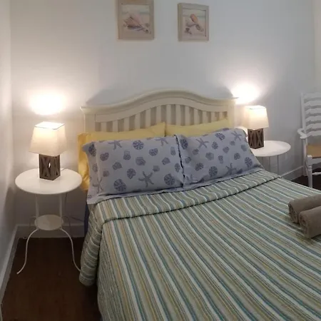 La Villa Azul - A Beachy Stay In Miami-3