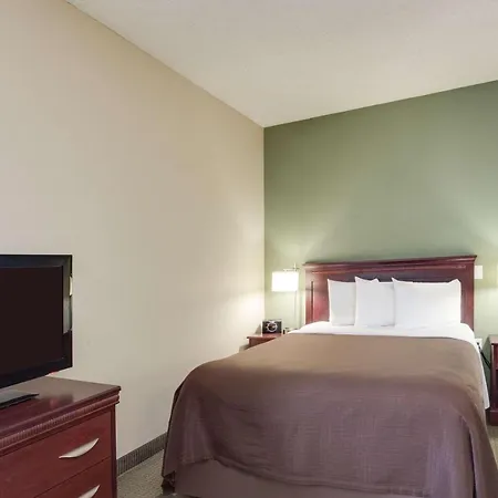 Mainstay Suites At Pga Village-2