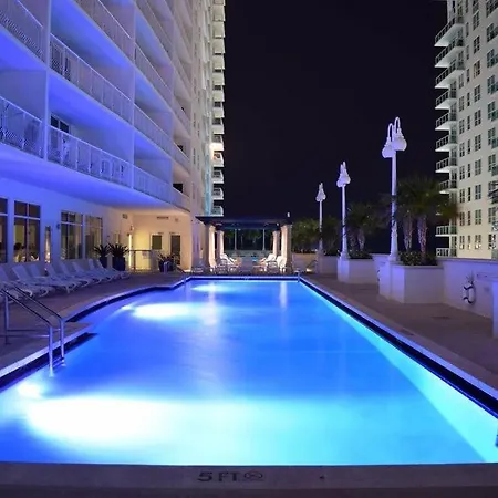 Modern And Luxurious Brickell Studio-3