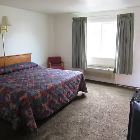 Yellowstone Country Inn-2