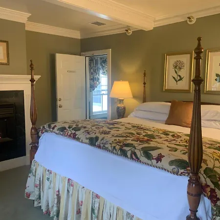 The Inn At Ormsby Hill-3