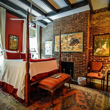 Savannah Bed & Breakfast Inn-2