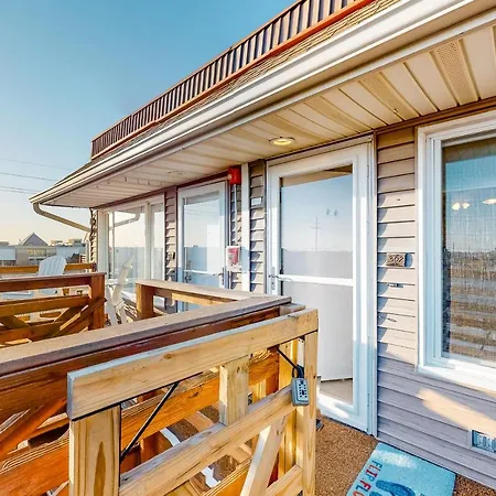 Ocean Point 302-2