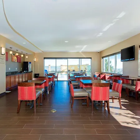 Comfort Suites Prescott Valley-3