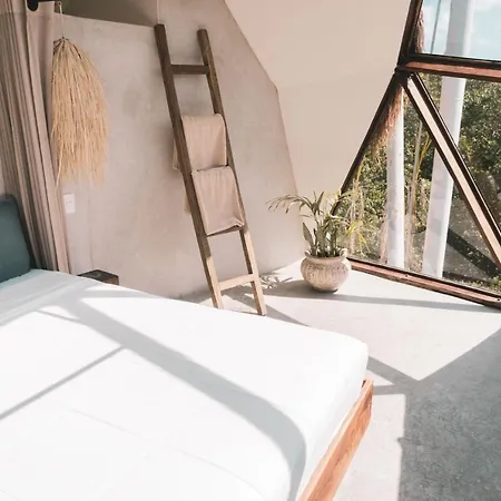Mamasan Treehouses & Cabins-3