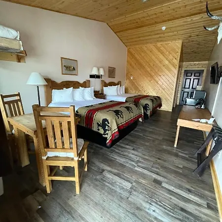The Longhorn Ranch Resort Lodge & Rv Park-3