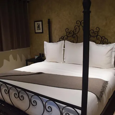 Hotel Bouquet (Adults Only)-2