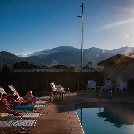 Mountain View Lodge-3
