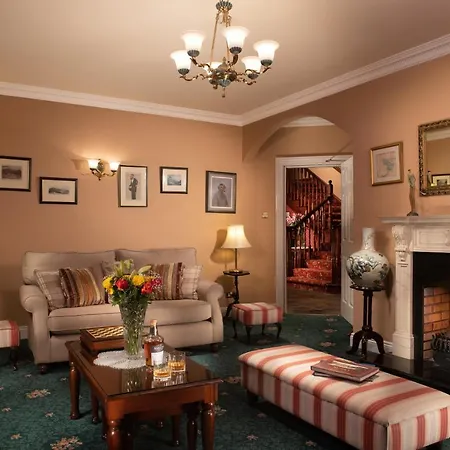 Killarney Lodge-3