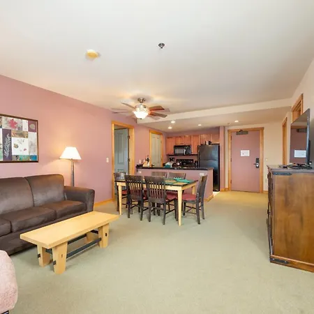 Schweitzer Mountain Resort White Pine Lodge-2