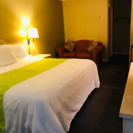 Rodeway Inn-3