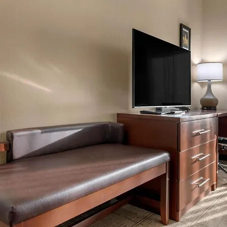 Comfort Inn & Suites North Mankato-2