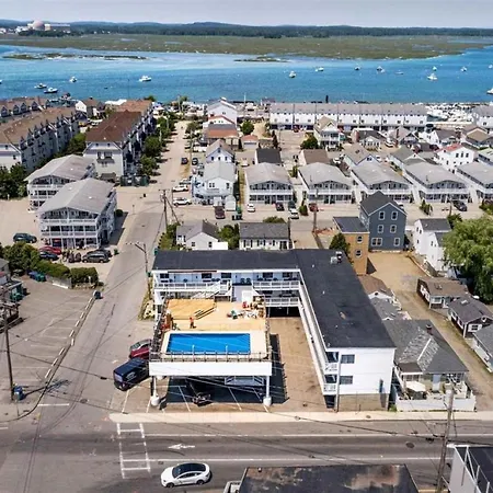 Hampton Harbor Motel-3