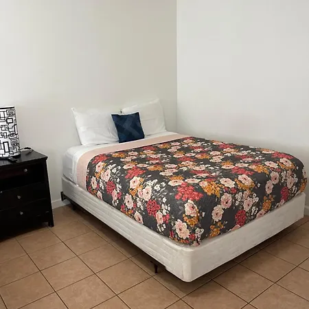 Motel Safreen-3