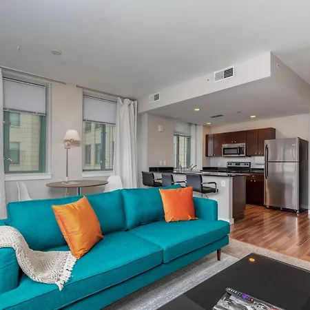 Park Pacific - Spacious Dt Apts With Free Parking By Zencity-3