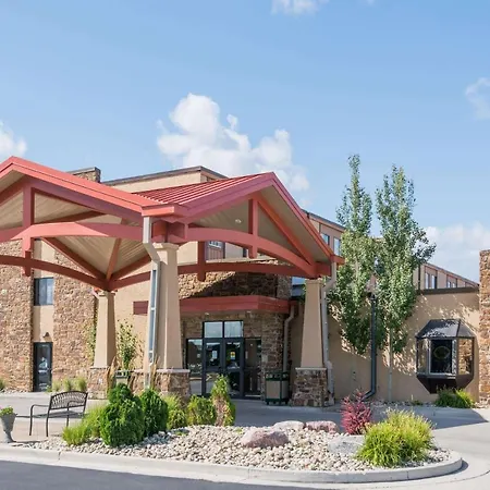 Ramada By Wyndham Fargo-2