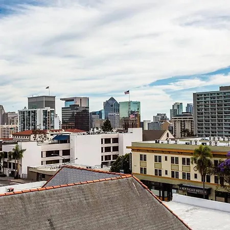 Luxurious Design One Bedroom Apt Near Balboa Park-3