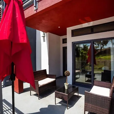 Cute Studio With Large Balcony And Great Park View-2