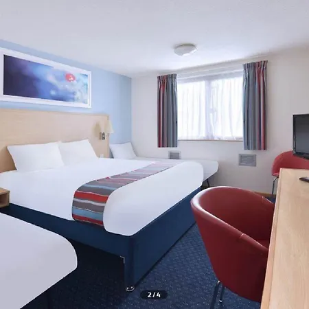 Travelodge Ayr-2