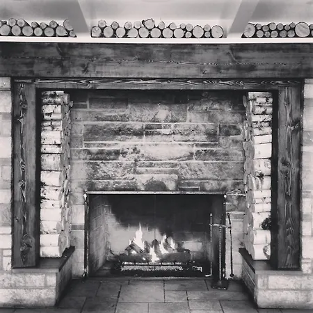 Mountain Road Resort-2