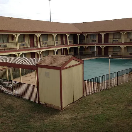 Hometown Inn And Suites Elk City-3