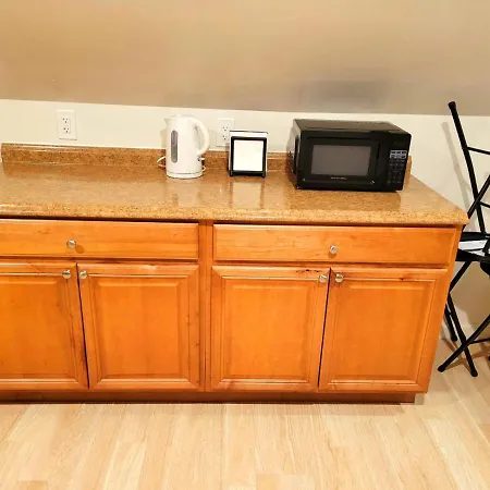 Delightful Well Located One Bedroom Attic-2
