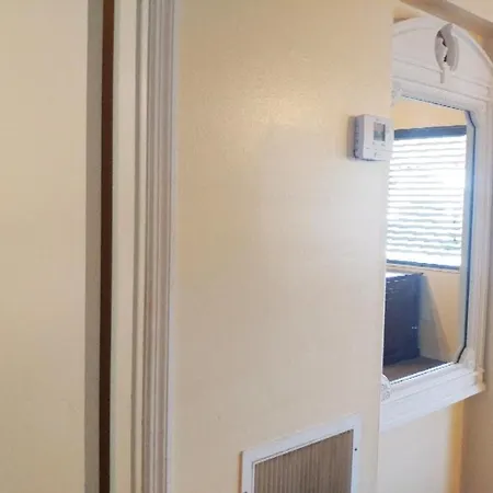 Hidden Harbor Suites-2