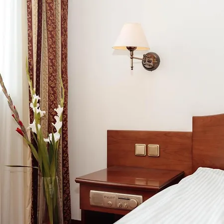 Hotel Sympozjum & Spa-3