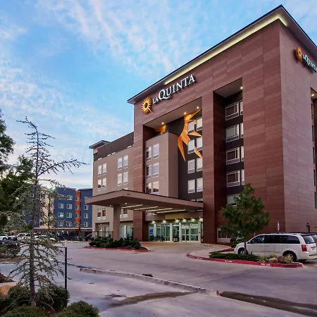 La Quinta By Wyndham Oklahoma City Airport-2
