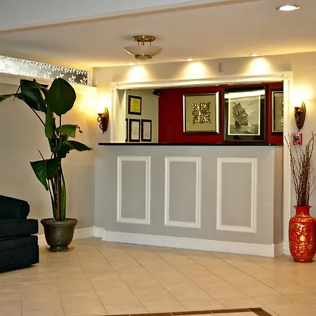 Bradford Inn And Suites-3