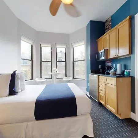 Centrally Located Studio In The Southend, #25-3