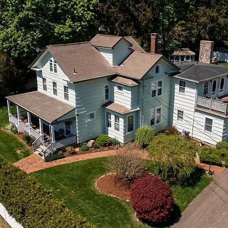 Westbrook Inn Bed And Breakfast-2
