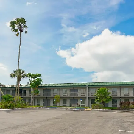 Heated Pool, Huge Tv, Waterfront Tiki Bar & Grill, Close To Beaches-3