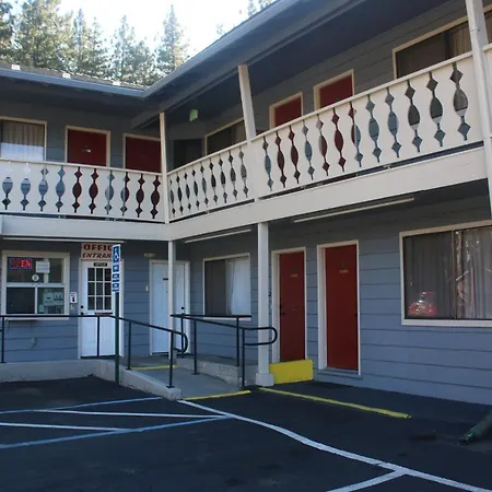 Thunderchief Inn-2
