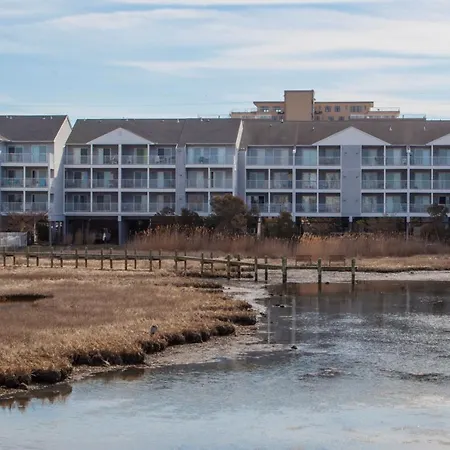 Oasis On The Bay 304-3