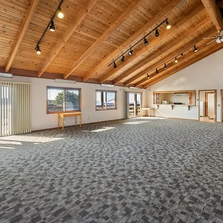 Harbor Lite Lodge-2