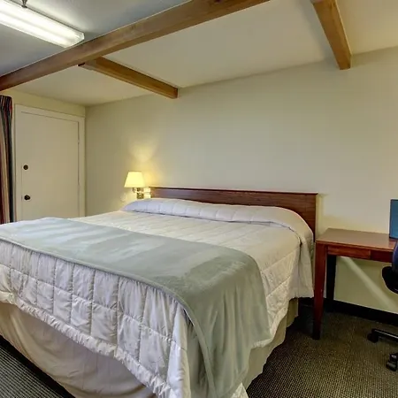 Parkwood Inn-3