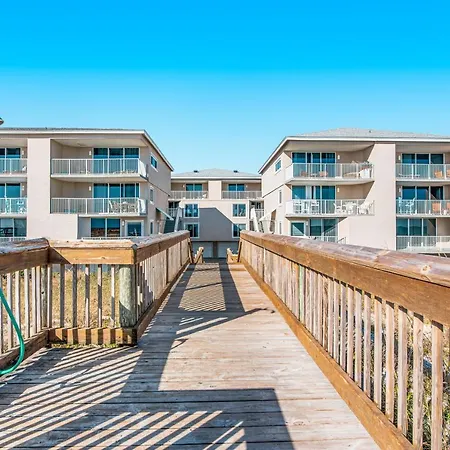 Starboard Village 3-321-3