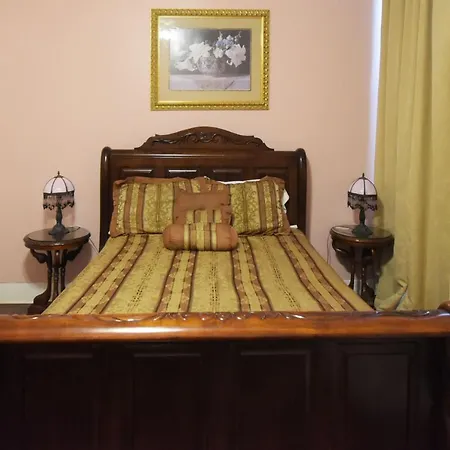 The Magnolia Mansion-2