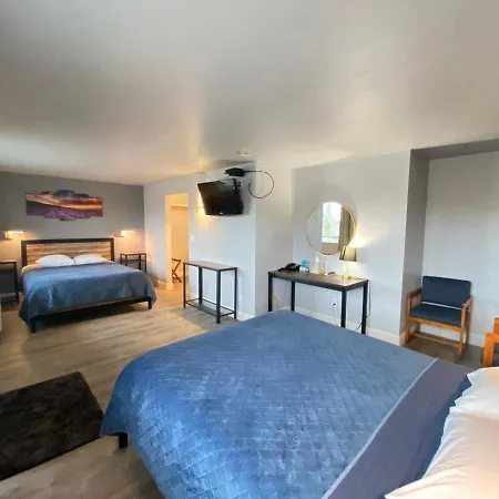 Aircrest Motel-3