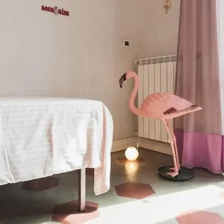 Casa Dani&Swing Bed&Books-2