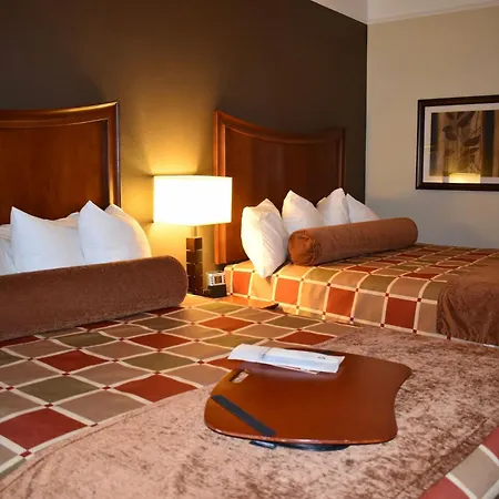 Best Western Plus Easton Inn & Suites-3