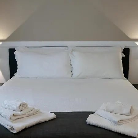 Elisabeth Boutique Rooms-3