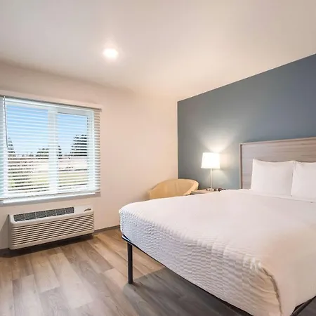 Woodspring Suites Portland Vancouver-3