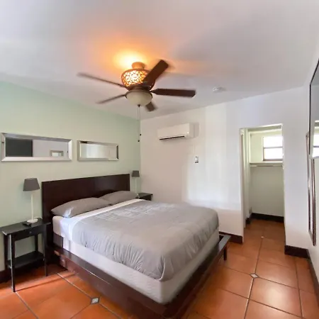 Makani Beach House 333-3