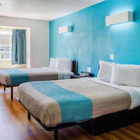 Motel 6-Mobile, Al-3