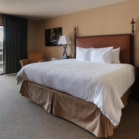 Riverside Inn-2